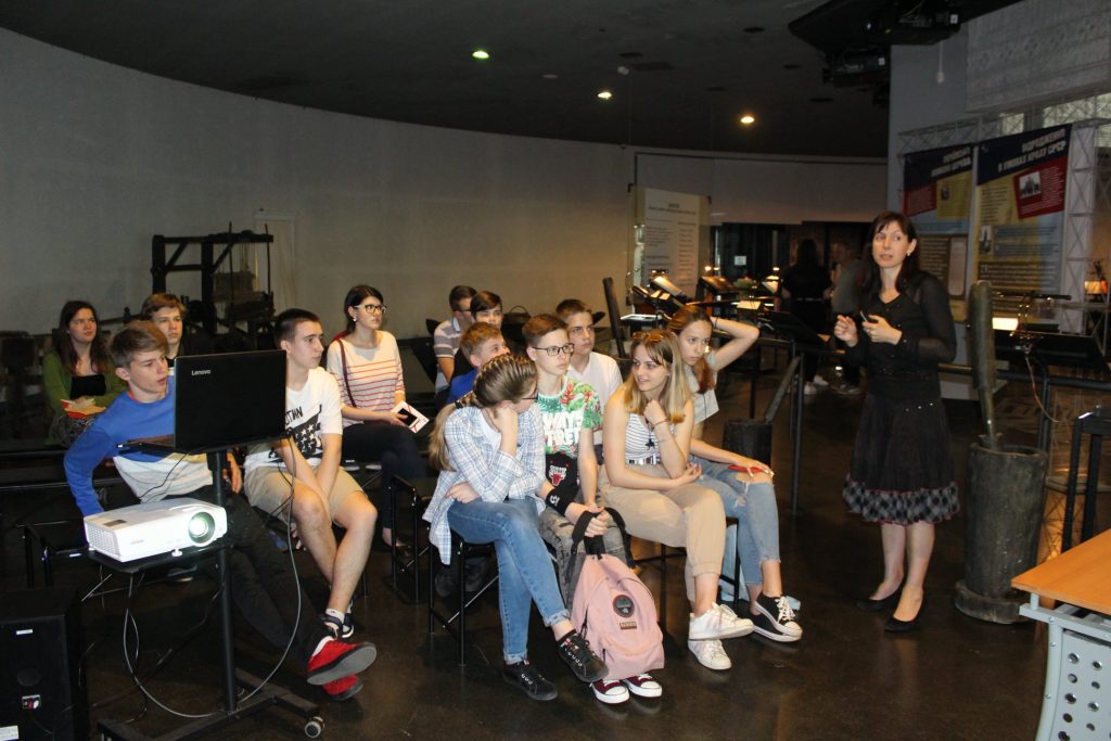 A Workshop "Time Travel: Childhood" Was Held in the Museum