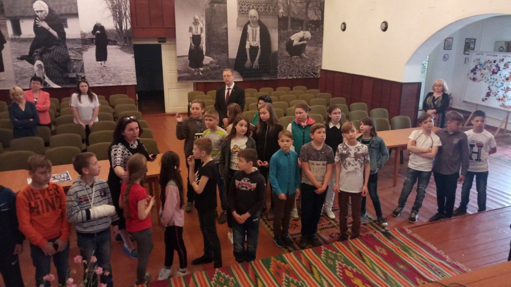 Exhibitions of the Holodomor Victims Memorial Were Presented in Bukovyna and Lviv Region