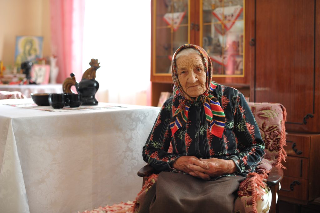 «То там люди лежали мертві. Так ніхто й не закопував…» – очевидець Голодомору