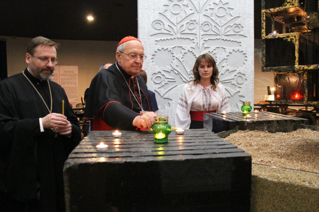 The visit of the Prefect of the Congregation for the Oriental Churches to the Holodomor Victims’ Memorial