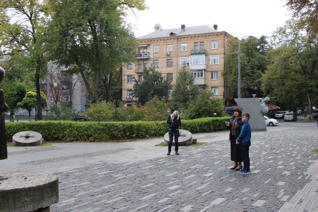 The museum assists to the director Alina Golovina in creating a film about the Holodomor