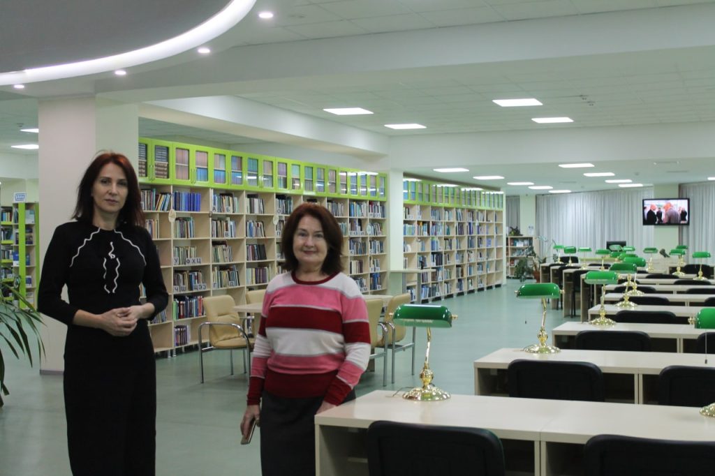 A set of books was handed over to the Yaroslav Mudryi National Law University