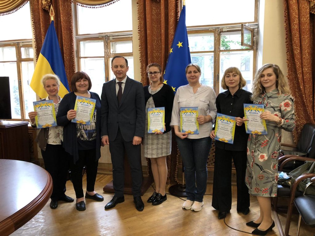 Rewarding of the Museum emplayees of the occasion of the International Museum Day
