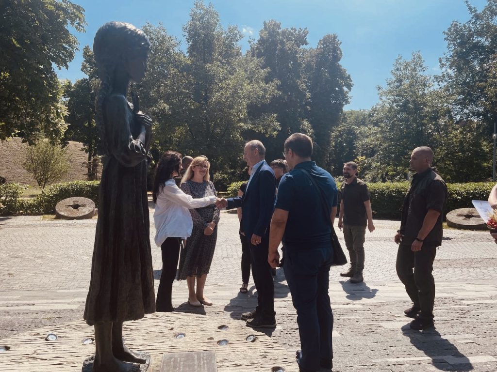 The Prime Minister of Ireland visited the Holodomor Museum