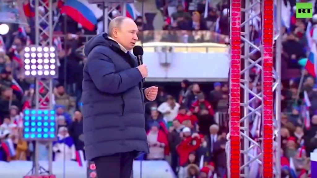 Путін виправдовував геноцид українців під час виступу у Лужниках