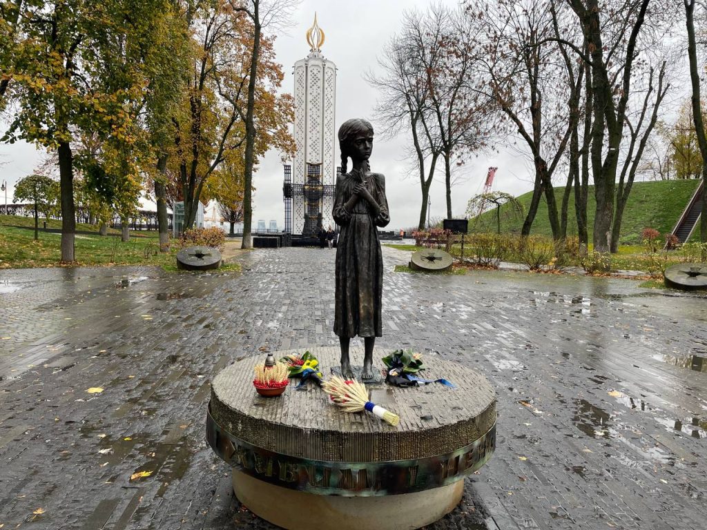 The President and the Minister of National Defenсe of Greece honoured the memory of the victims of the Holodomor genocide