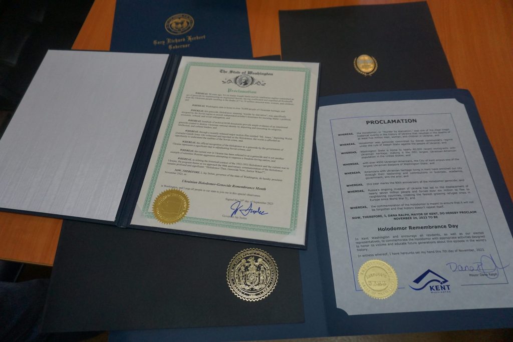 The originals of the proclamations on the recognition of the Holodomor by the US states transferred to the Museum’s funds